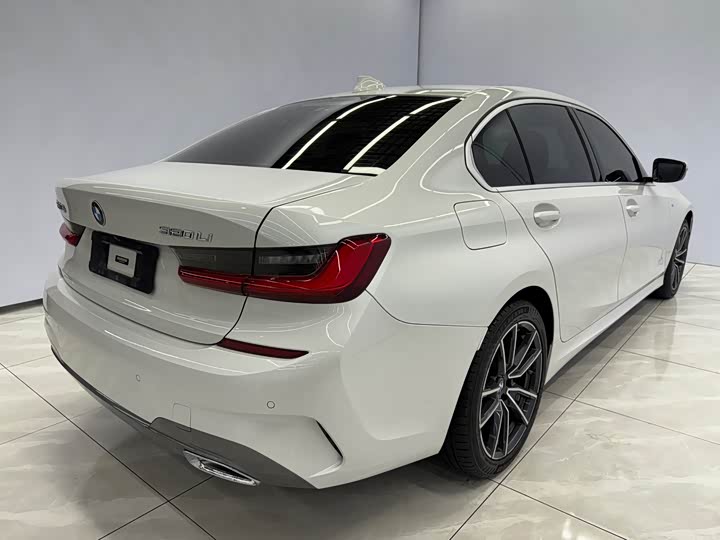 Фото 4 - BMW 3 Series