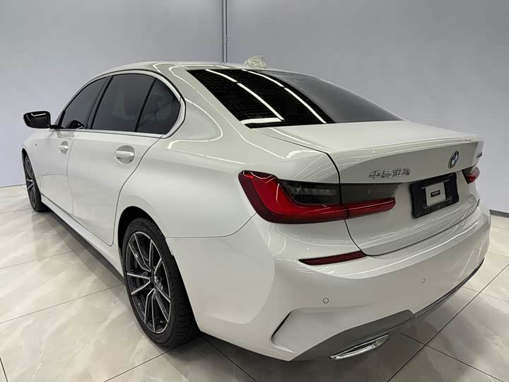 Фото 6 - BMW 3 Series