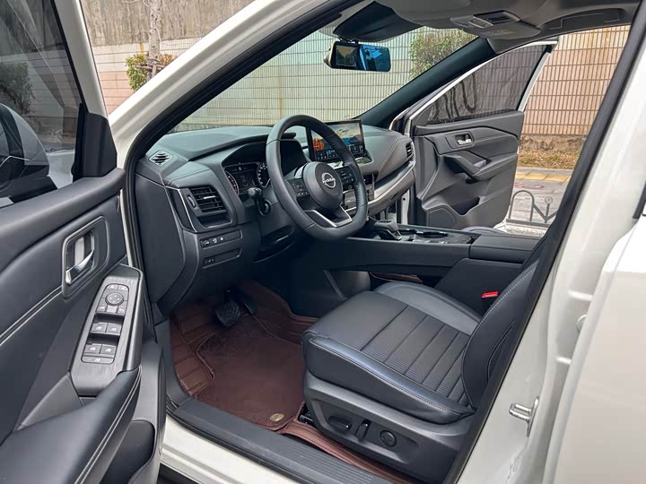 Фото 4 - Nissan Qashqai