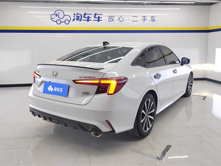 Фото 3 - Honda Integra