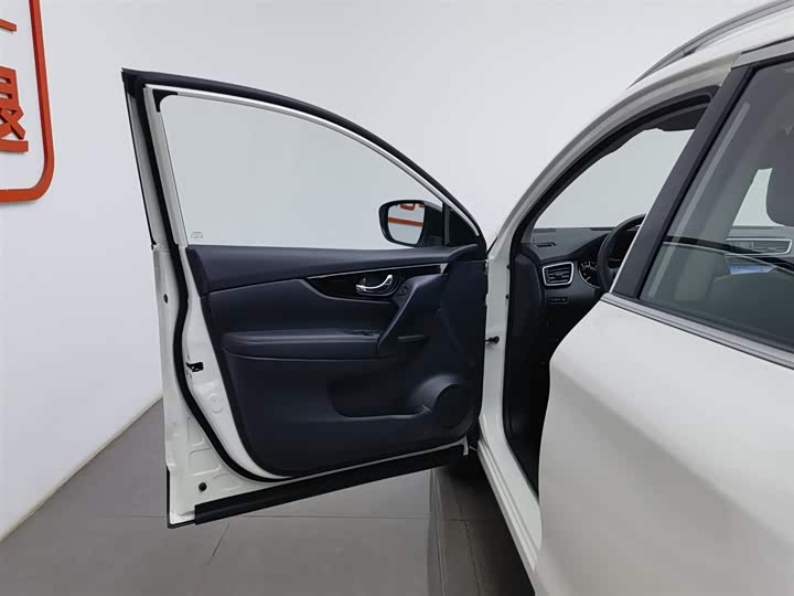 Фото 8 - Nissan Qashqai