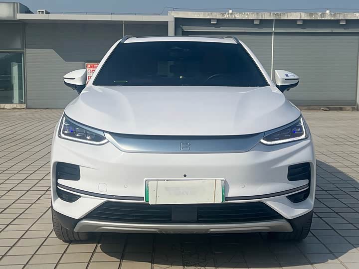 Фото 2 - BYD Tang Hybrid/EV