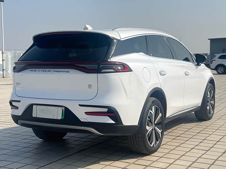Фото 6 - BYD Tang Hybrid/EV