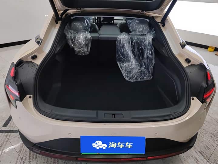 Фото 4 - XPeng Mona M03