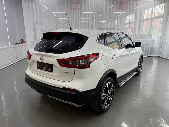 Фото 7 - Nissan Qashqai