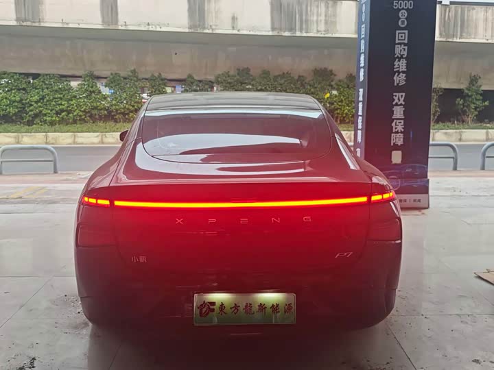 Фото 6 - XPeng P7