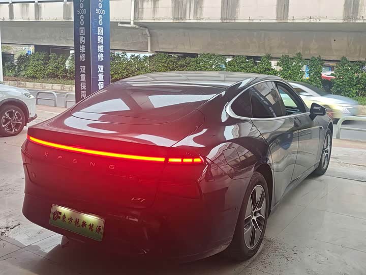 Фото 7 - XPeng P7