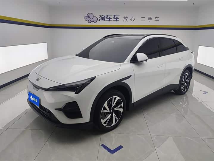 Фото 1 - BAIC Arcfox Alpha T5