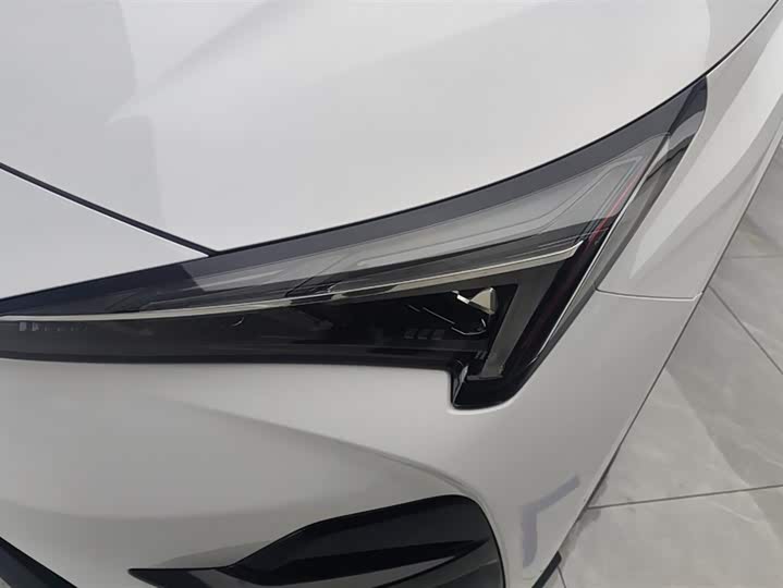 Фото 5 - BAIC Arcfox Alpha T5