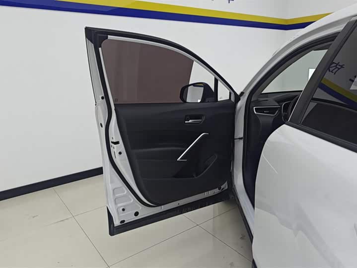 Фото 7 - Toyota Corolla Cross