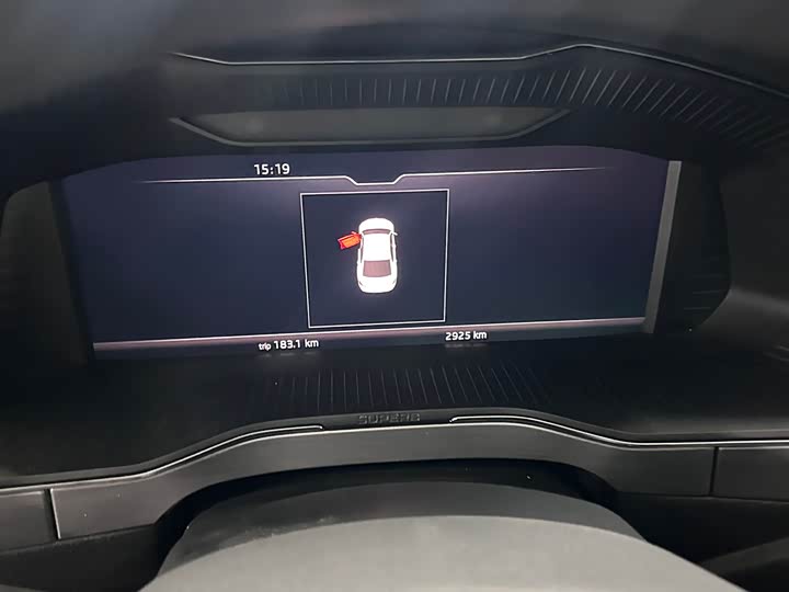 Фото 9 - Skoda Superb