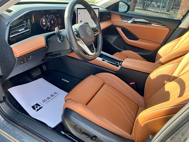 Фото 4 - Volkswagen Magotan