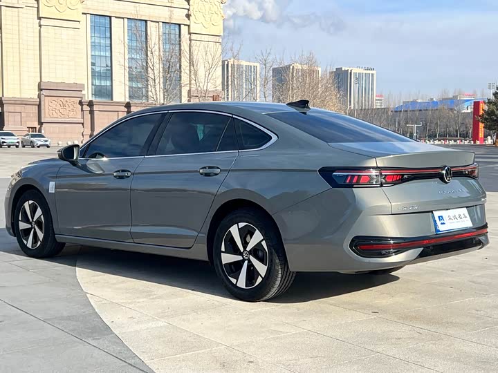 Фото 9 - Volkswagen Magotan