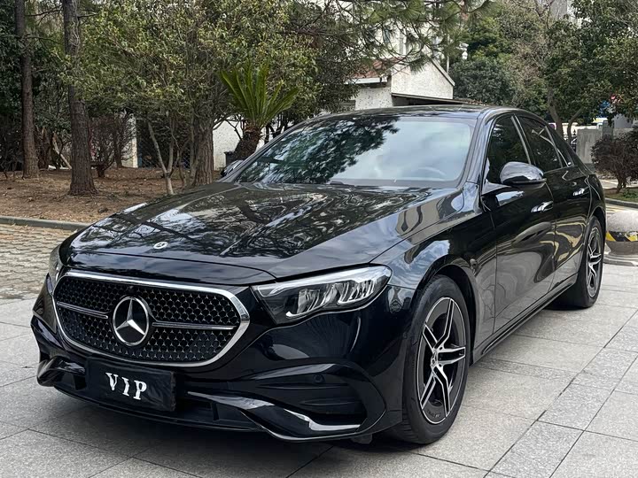 Photo 1 - Mercedes-Benz E-Class