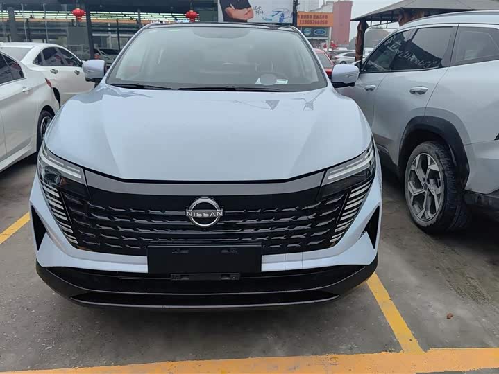 Фото 2 - Nissan Qashqai