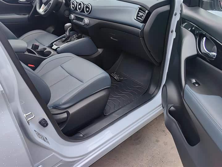 Фото 8 - Nissan Qashqai