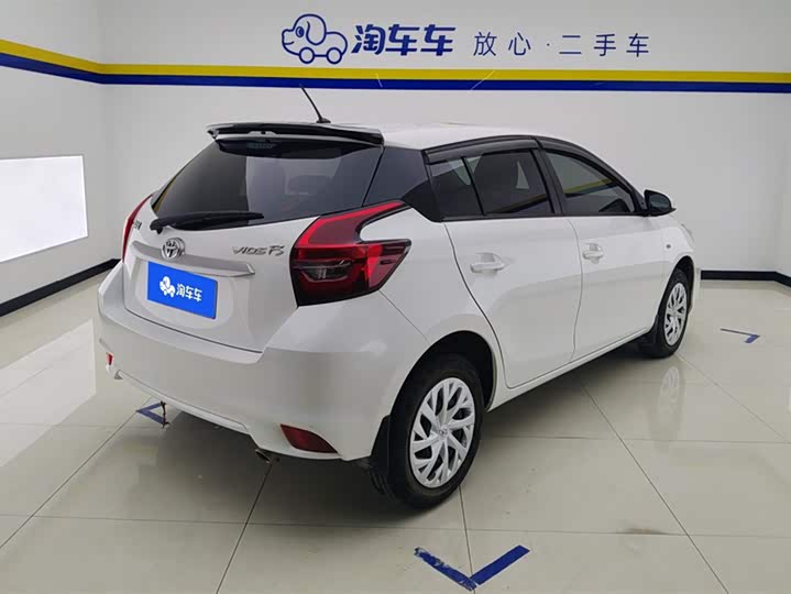 Фото 3 - Toyota Vios FS