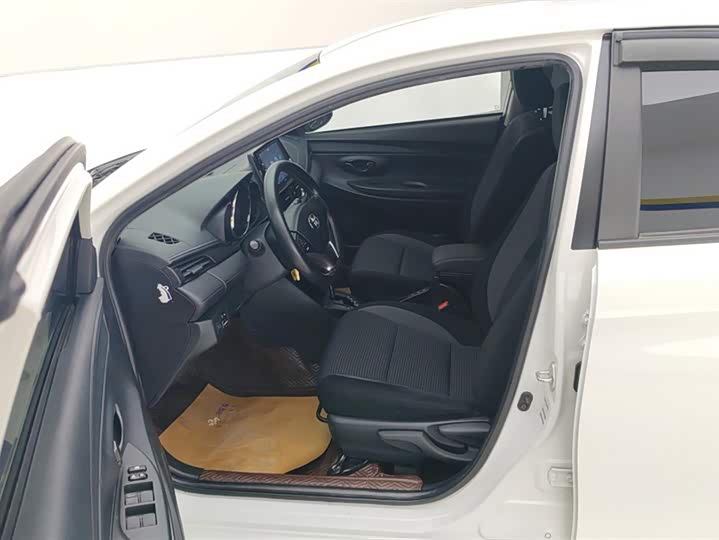 Фото 9 - Toyota Vios FS