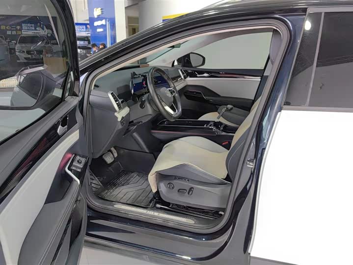 Фото 9 - Volkswagen ID.6 Crozz