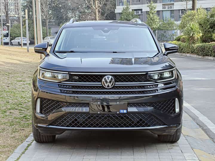 Фото 2 - Volkswagen Tavendor