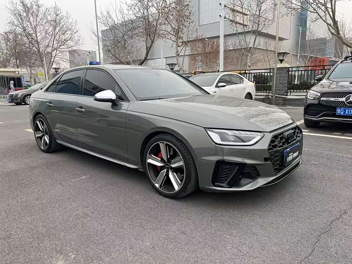 Фото 3 - Audi S4