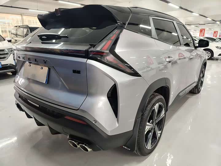 Фото 6 - Geely Atlas