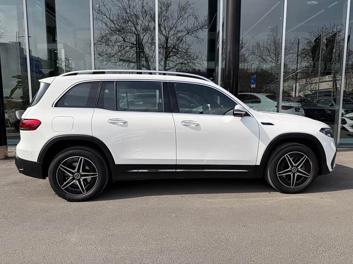 Фото 5 - Mercedes-Benz EQB