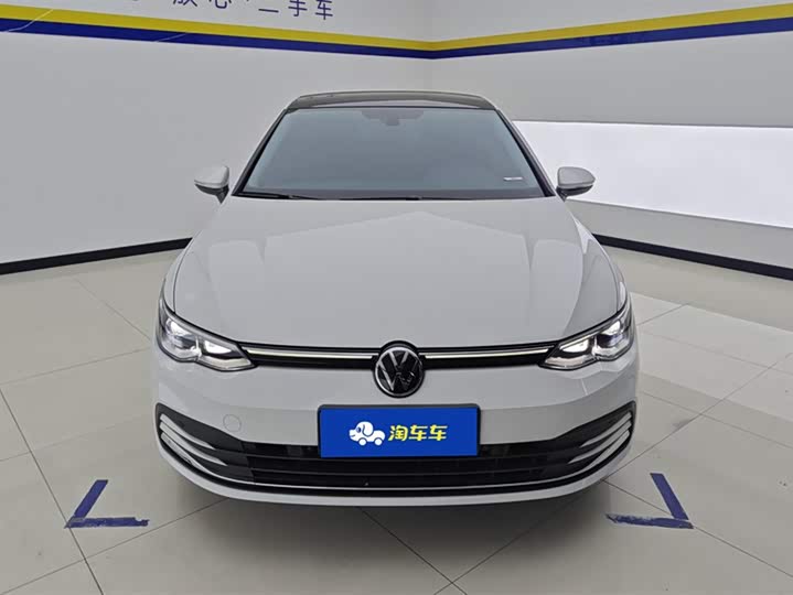 Фото 2 - Volkswagen Golf