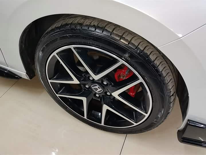 Фото 6 - Honda Civic