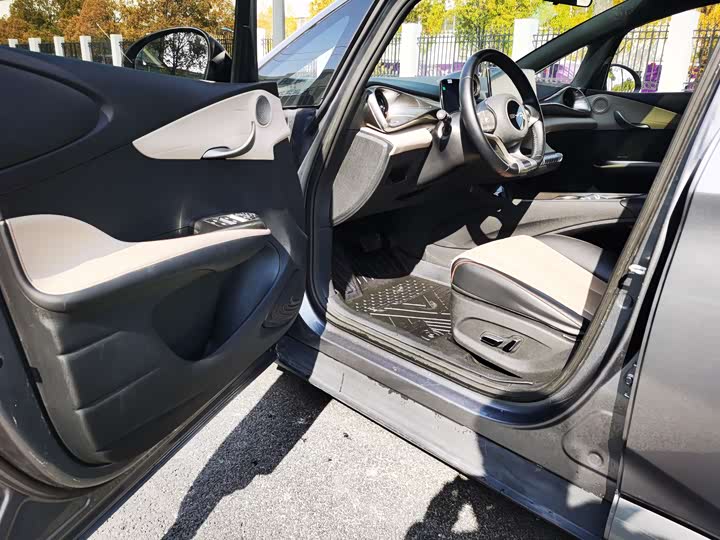 Фото 4 - BYD Dolphin