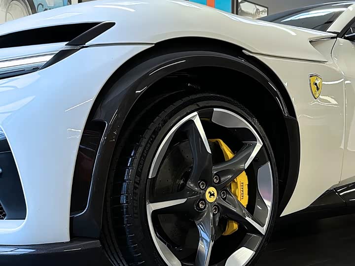 Фото 3 - Ferrari Purosangue