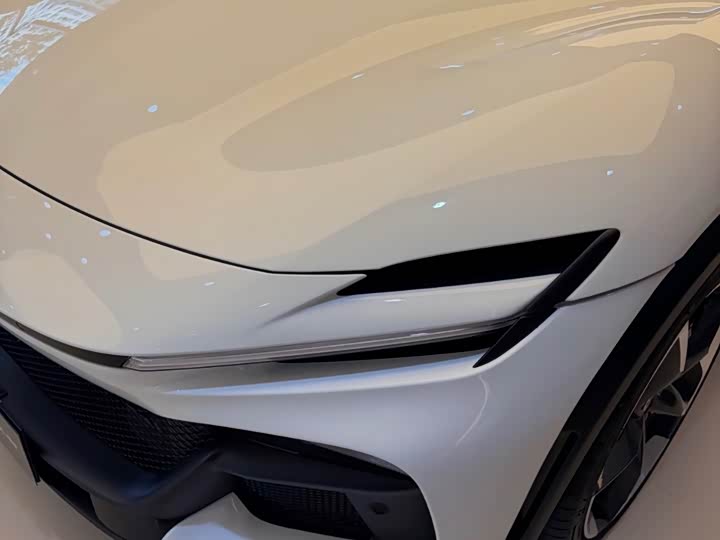 Фото 8 - Ferrari Purosangue