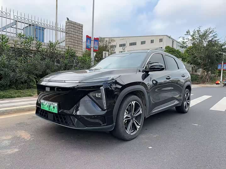 Фото 1 - Geely Galaxy L7