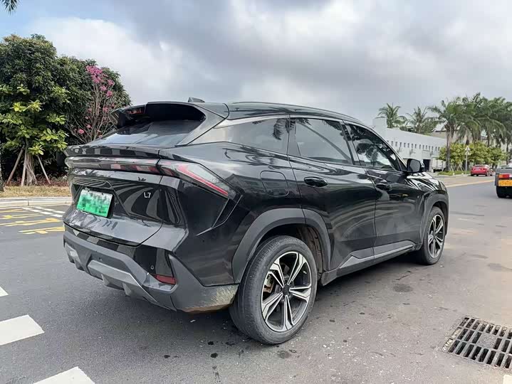 Фото 3 - Geely Galaxy L7