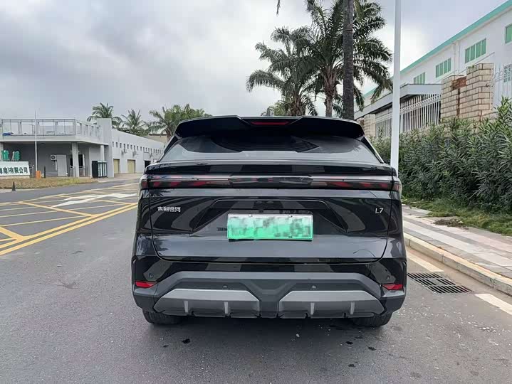 Фото 4 - Geely Galaxy L7