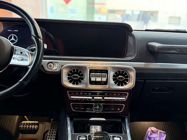 Фото 5 - Mercedes-Benz G-Class