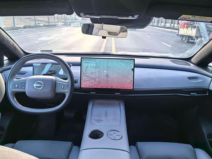 Фото 5 - Nissan N7