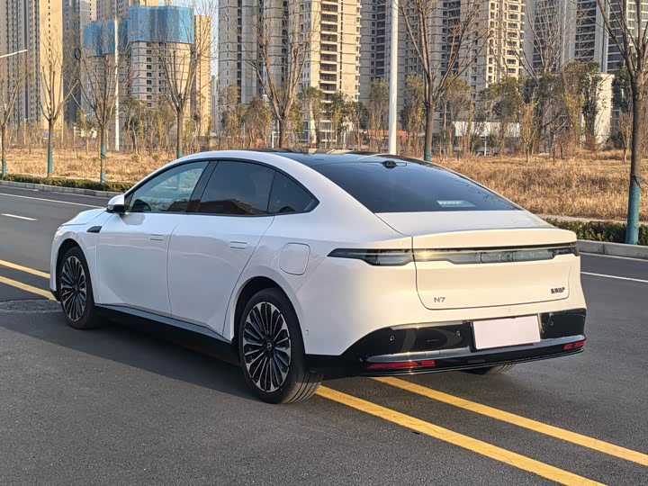 Фото 9 - Nissan N7