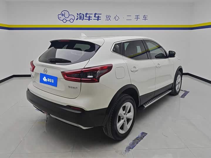 Фото 3 - Nissan Qashqai