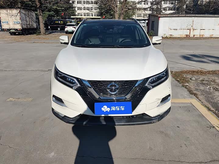 Фото 2 - Nissan Qashqai