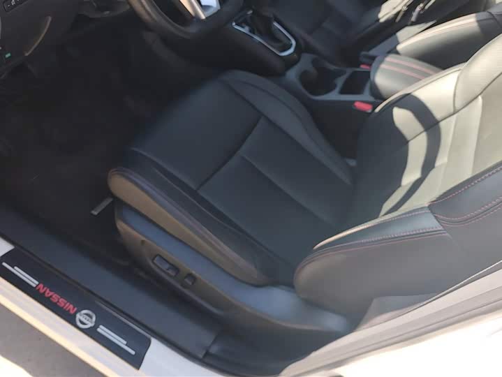 Фото 9 - Nissan Qashqai