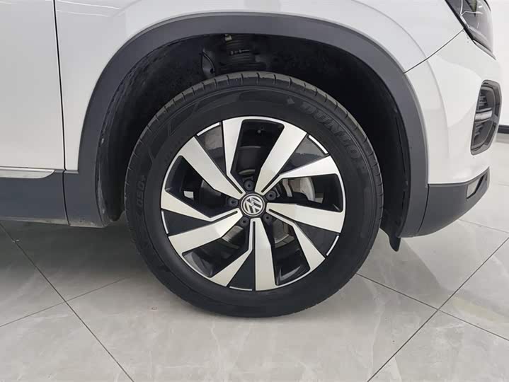 Volkswagen Tayron 2020 2020款 330TSI 两驱豪华智联版