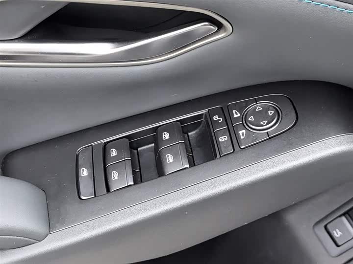 Фото 9 - BYD Qin L