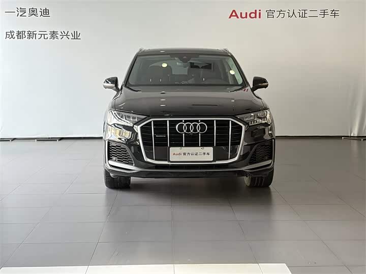 Фото 2 - Audi Q7