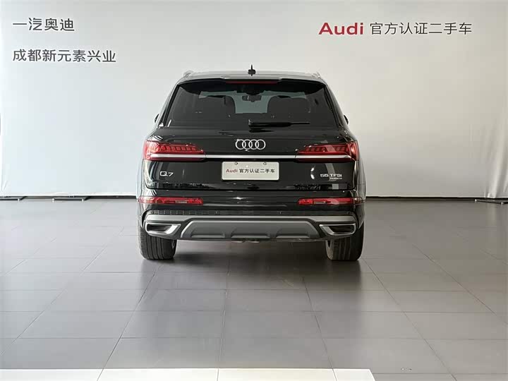 Фото 5 - Audi Q7