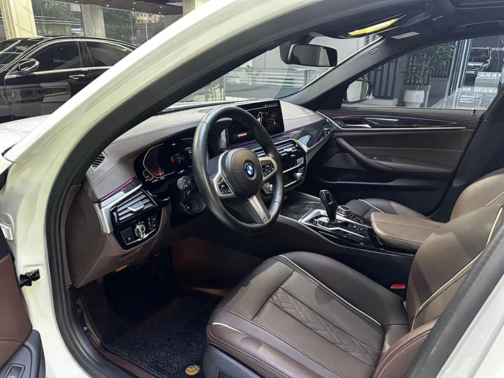 Фото 4 - BMW 5 Series