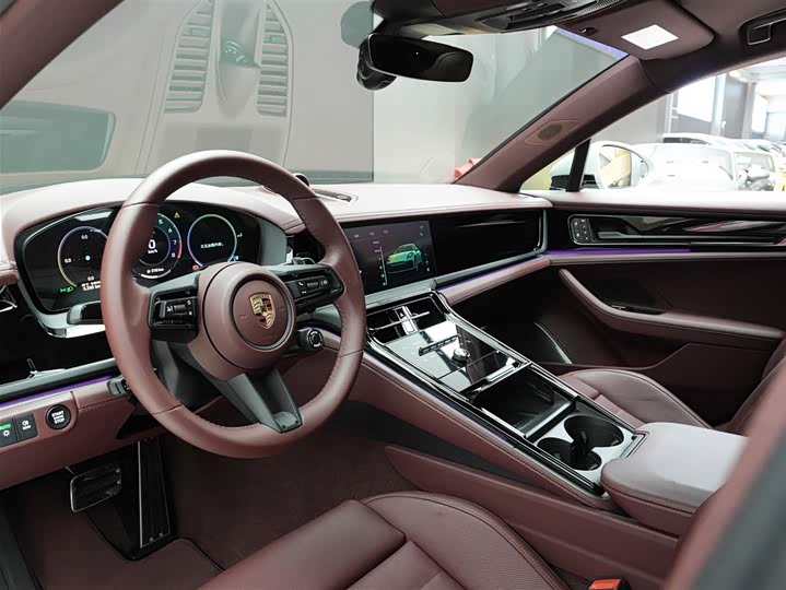 Фото 8 - Porsche Panamera