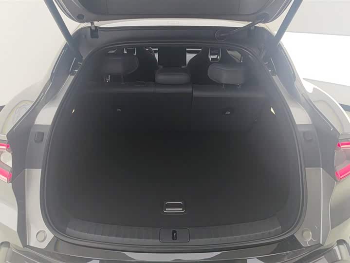 Фото 4 - Xiaomi YU7