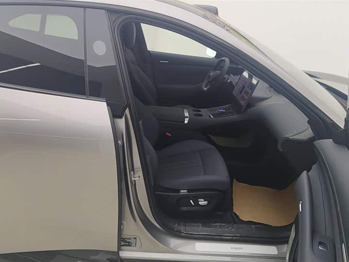 Фото 8 - Xiaomi YU7