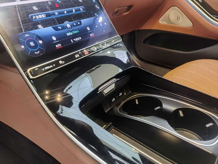 Фото 7 - Mercedes-Benz S-Class